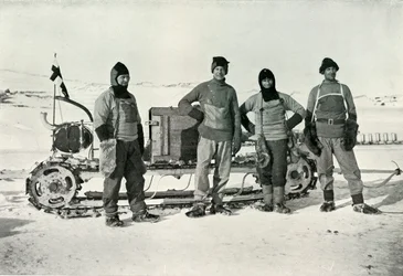 左から右へのモーターパーティー-ラシュリー、BCデー、リュート。エヴァンス、フーパー、1911年10月、1913年