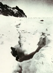 レイザーバック島のタイドクラック、1911年、1913年