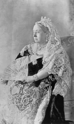 イギリスのビクトリア女王、1894年。