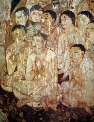 洞窟17の内部から仏の死を悼む弟子のグループ