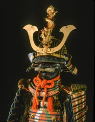 侍女の甲冑。竪紋 池田家 林原美術館蔵