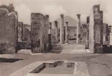 カーサ・ディ・パンサ「パンサの家」（モノクロ写真