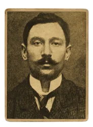 8月21日にルーヴル美術館からモナ・リザを盗んだイタリア人画家ヴィンチェンツォ・ペルージャの逮捕写真