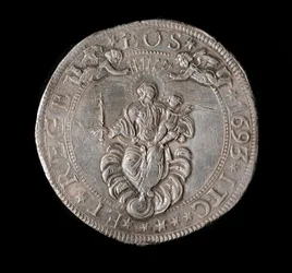 ゲネス共和国の通貨：5エキュース銀貨。直径61mm。1693.裏面。ゲネス共和国新旧対照表