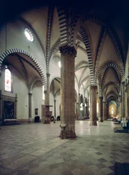 サンタ・マリア・ノヴェッラ大聖堂の内観