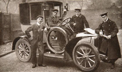 1906 年、マージーサイド州リバプールの最初のタクシー