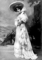 マリースタッドホルム1875-1930、イギリスの女優、1904年。