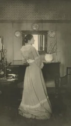 カメラワーク: C夫人のポートレート、1907年。