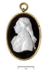 ジョージIV、プリンスオブウェールズ、c.1790（金色の金属フレームの白いガラス）