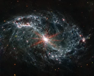NGC 7496（MIRI画像）