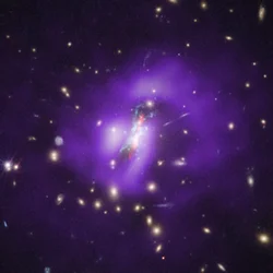 フェニックス星団（ハッブル、チャンドラ、VLA）