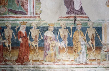 Hrastovlje要塞教会、三位一体教会、教皇と王妃に付き添う死、死の舞踏（1490年）、Janez Iz Kastvaによるフレスコ画の詳細、スロベニア