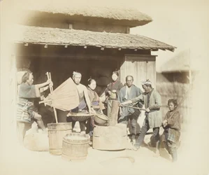 日本の米びつ（手彩色のモノクロ写真