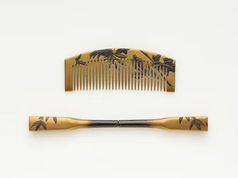 櫛とヘアピン、19世紀後半から20世紀初頭（漆と金の木材）