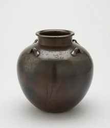 茶葉収納壺、岡山県印部、江戸時代、18〜19世紀（陶）