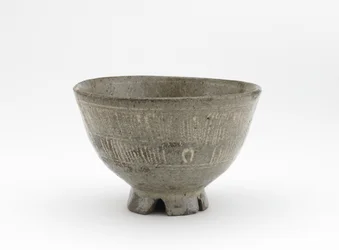 Tea bowl in mishima style, Karatsu ware