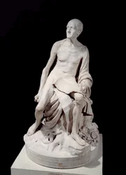 Francois-Marie Arouet dit Voltaire nu (1694-1778) Marble sculpture by Jean-Baptiste Pigalle (1714-1785) 1776 Sun.1,5 m パリ、ルーヴル美術館（Musee du Louvre