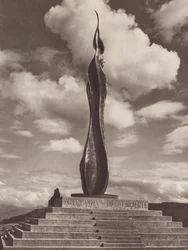 スイス: チューリッヒ近郊の Fore にある戦争記念碑 (白黒写真)