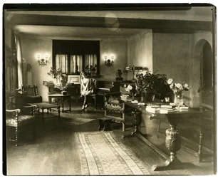 ドリス・キーン Doris Keene, c.1905-26 (ゼラチンシルバー写真)