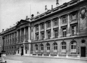 ロイヤルオートモービルクラブ、ポールモール、ロンドン、1926年から1927年。