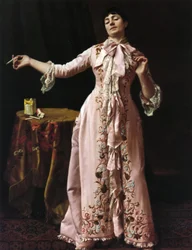 女性の喫煙、1895