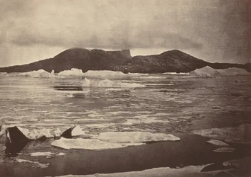 北極圏: No. 92.* 部分的に霧に包まれた悪魔の親指...、1869 年