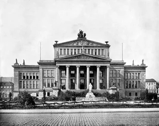 コメディシアター、シラープラッツ、ベルリン、1893年。