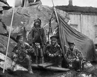 ノルウェーのラップ族のグループ、1890年頃の写真（モノクロ写真