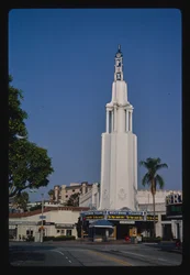 フォックス・シアター（米カリフォルニア州ベーカーズフィールド