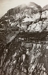アルバム「Meine weltkriegs - Erinnerungen South-West Front (Carinthia, Italien, South Tyrol) (私の世界の戦争-南西戦線の思い出（カリンシア、イタリア、トレンティーノ・アルト・アディジェ）1915/03/1931-12/11/1918 - Josef Zohles Wien ": 軍隊のキャンプの山（モノクロ写真