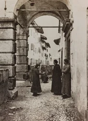 アルバム "Meine weltkriegs - Erinnerungen South-West Front (Carinthia, Italien, South Tyrol) (私の世界大戦-南西戦線の思い出（カリンシア、イタリア、トレンティーノ・アルト・アディジェ）1915/03/1931-12/11/1918 - Josef Zohles Wien ": トニアの風景（モノクロ写真）。