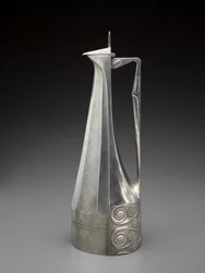 ワインデカンター、c。 1901（ピューター）