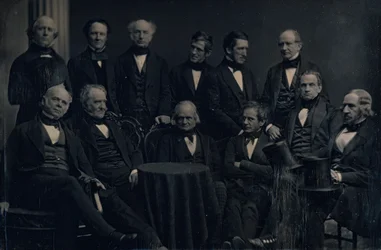 1850年頃のボストン・ドクターズクリエイター。ジョサイア・ジョンソン・ホーズ、アルバート・サンズ・サウスワース。