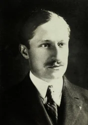 モーリス・ボカノフスキーの肖像（写真）