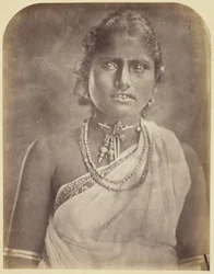 シンハラ人女性、187578。