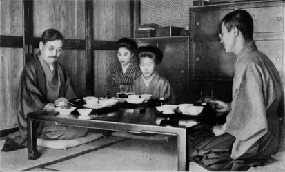 日本の家族ランチョン、c1900、1921