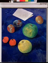 青いテーブル クロスに果物。 Kuzma Sergeevich Petrov Vodkin (Petrov-Vodkin) (Kouzma Petrov Vodkin) (Petrov-Vodkin) (1878-1939)、キャンバスに油彩による絵画