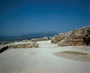 王宮のメガロン：ペロポネソス半島の古代都市ミケネスの遺跡（紀元前1500～1100年）ギリシャ