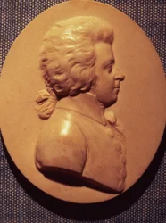 ヴォルフガングアマデウスモーツァルトの肖像画のメダリオン（1756-91）