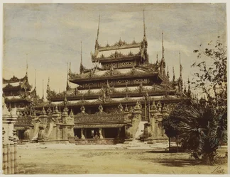 Amerapoora：Maha-Too-Lo-Bounghian Kyoung、1855年（水彩画で着色されたワックス紙のネガからアルブメン印刷）