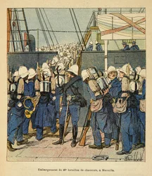Henri Galli dit Galllichet（1854-1922）著、Louis Bombled（1862-1927）絵による「マダガスカルの戦争-1885-1895年のフランス遠征の逸話」。1895年にマダガスカルへ向かうマルセイユの第40戦闘機大隊の船着き場、プライベート・カレッジ