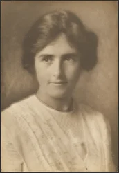 [ビーズのネックレスをつけた女性の肖像]。