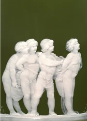 一対の花瓶「Les alteres y les frileux」のディテール