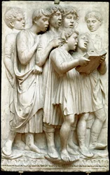 大理石のレリーフ（高さ348cm）、ルカ・デッラ・ロッビア（c.1400-1482）作。