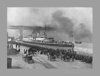 ニューカッスルオンタインでのHMSビクトリア、c1887