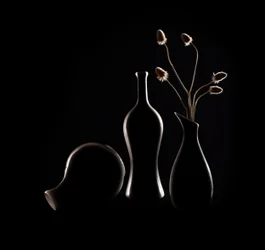 優雅な静物画のシルエット