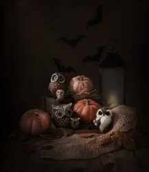 ハロウィンのフクロウとカボチャ