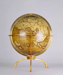 地球儀、「ブリクセン」と呼ばれる一対の地球儀のうちの一つ、1522年頃（木にペンとインク、水彩とグワッシュ