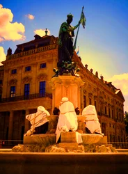 ヴュルツブルクレジデンス2シリーズの作品