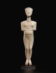 キュクラデス時代の横たわる女性像、シュスター・マスターのネームピース、初期キュクラデスII、紀元前2400年頃（大理石
